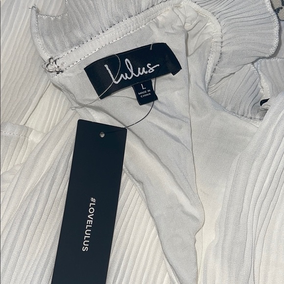 NWT Stunning White Pleated Tiered Midi Dress - Picture 7 of 8